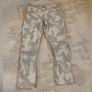 NoBull Crop Camo Leggings